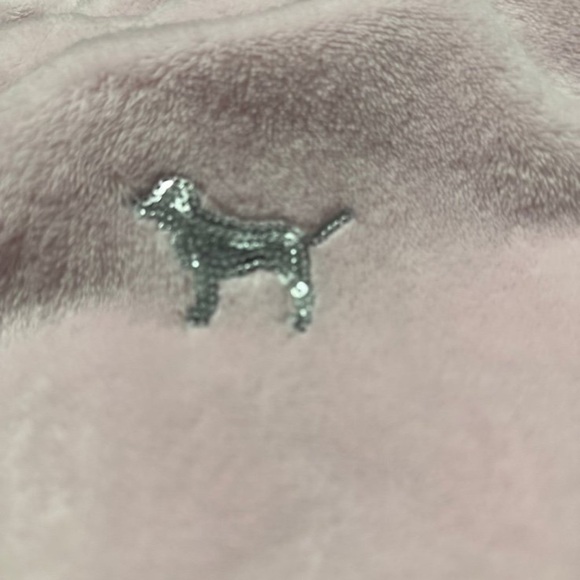 VS/PINK Bling Robe!!!! - Picture 6 of 6